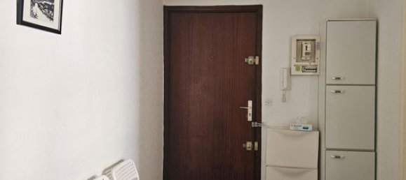 Studio in Paris, France No. 314215 4