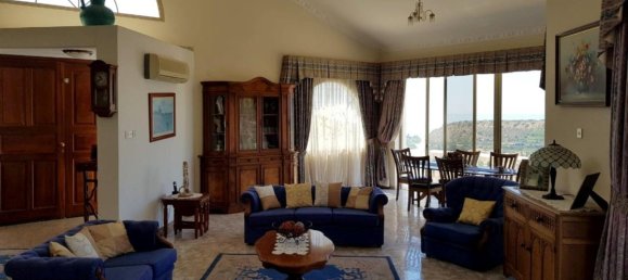 4 dormitorios villa en venta en Limassol, Cyprus № 25009 3