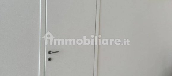 Коммерческая недвижимость с 3 комнатами в Порденоне, Италия № 110489 10