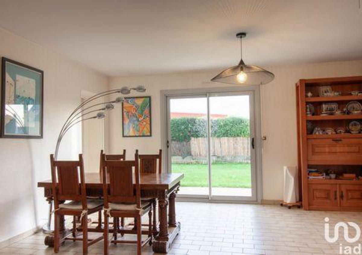 6 bedrooms House in Lanester, France No. 8639