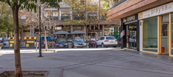 Garaje en Granada, Spain 12 m² No. 180580 2