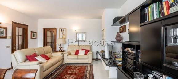 3 bedrooms House in Bonavigo, Italy No. 289596 20