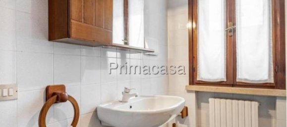 3 bedrooms House in Bonavigo, Italy No. 289596 14