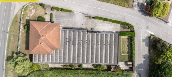 3 bedrooms House in Bonavigo, Italy No. 289596 3