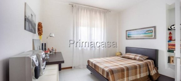 3 bedrooms House in Bonavigo, Italy No. 289596 10