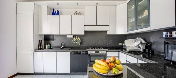 3 bedrooms House in Bonavigo, Italy No. 289596 17