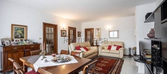 3 bedrooms House in Bonavigo, Italy No. 289596 19