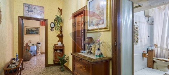 2 Schlafzimmer Wohnung in Rome, Italy, Nr. 171489 8