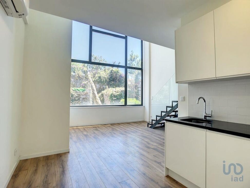 Propiedad comercial en Porto, Portugal 275 m² No. 214869