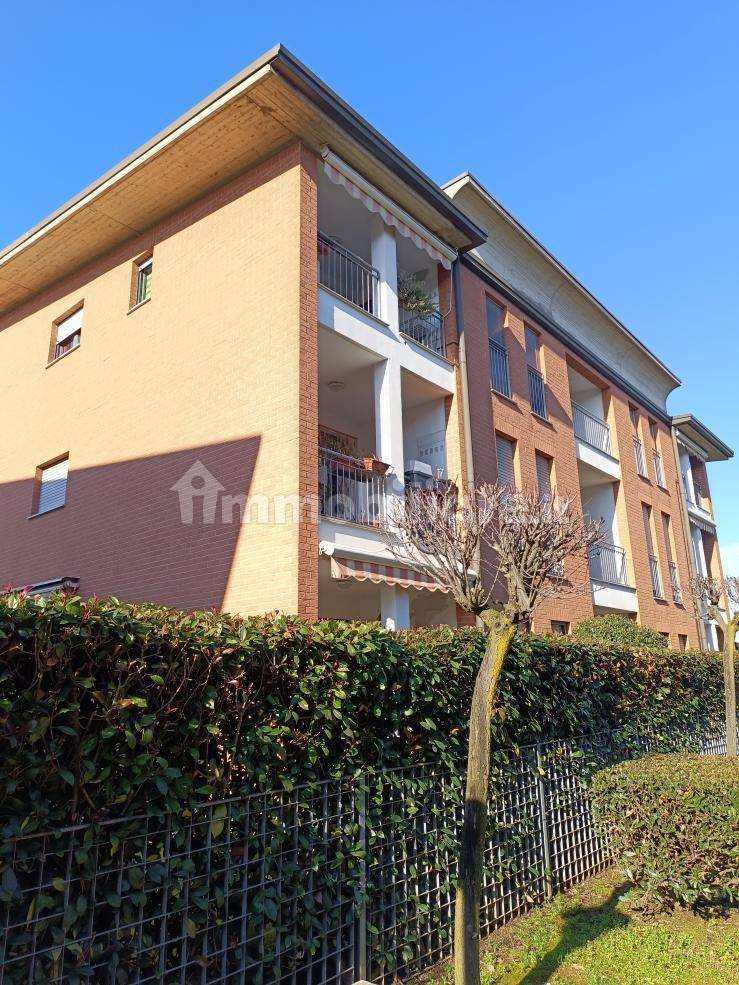 3 Schlafzimmer Wohnung in Limbiate, Italy, Nr. 281719