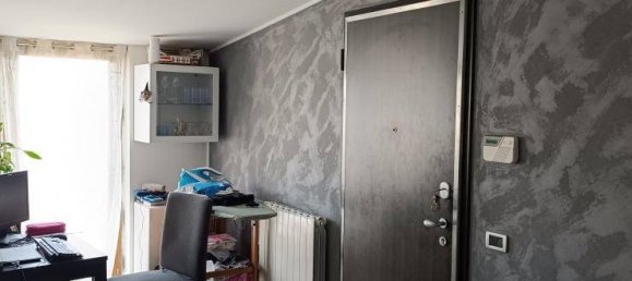 3 bedrooms Apartment in Limbiate, Italy No. 281719 6