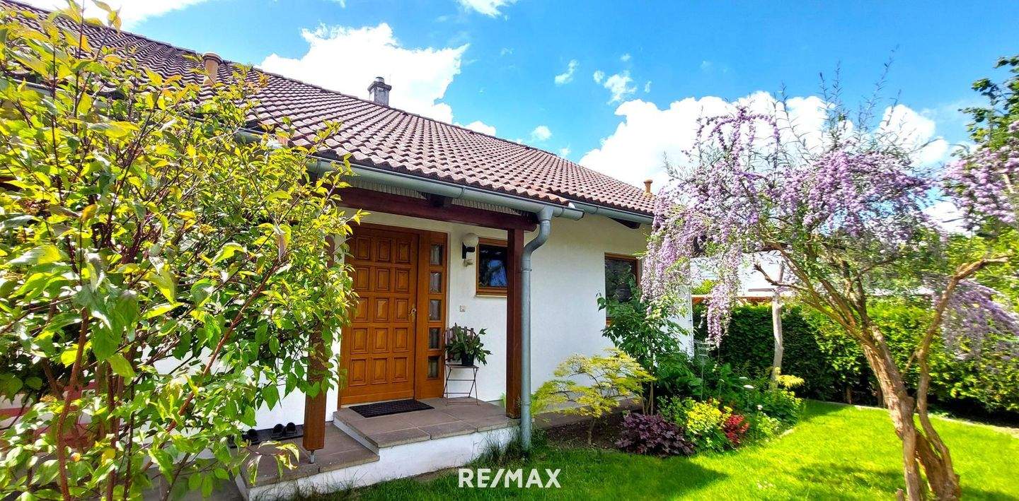 5 rooms House in Neusiedl am See, Austria No. 162282