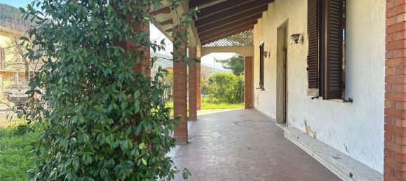 3غرفة منزل في Spello, Italy رقم 47710 7