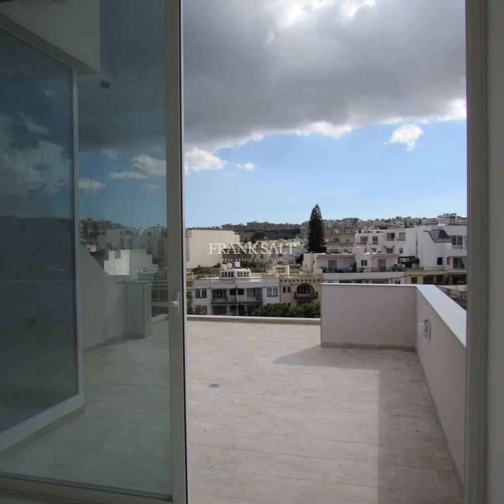 2 غرف نوم بانتهاوس في Swieqi, Malta رقم 3966