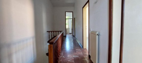8-salle Villa à Carrara, Italy No. 50911 17