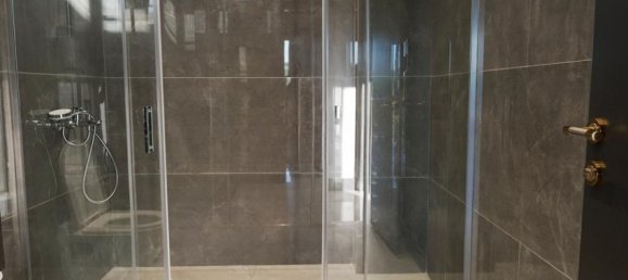 Villa 5+1 in Istanbul, Turkey No. 33875 2