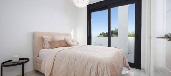 3 bedrooms Penthouse in Estepona, Spain No. 4672 8