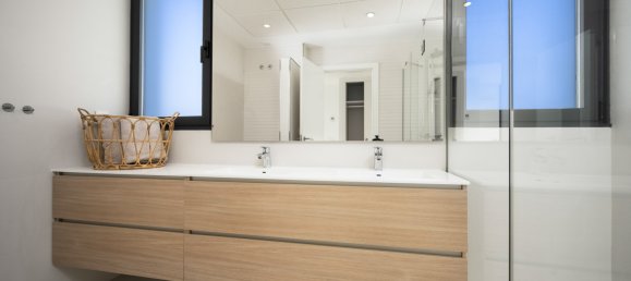 3 bedrooms Penthouse in Estepona, Spain No. 4672 11