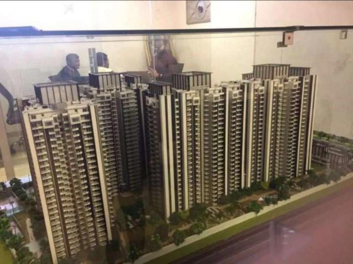 2 bedrooms House in Noida, India No. 64922