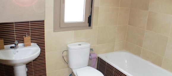 4 Schlafzimmer Villa in Alicante, Spain, Nr. 8688 11