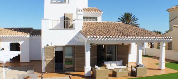 4 Schlafzimmer Villa in Alicante, Spain, Nr. 8688 25