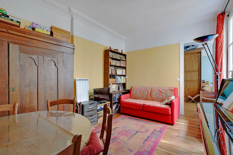 1 bedroom Apartment in Paris, France No. 276404