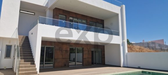 3 bedrooms House in Mexilhoeira Grande, Portugal No. 152858 4