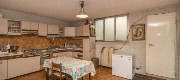 8غرفة فيلا في Fenegrò, Italy رقم 170336 30