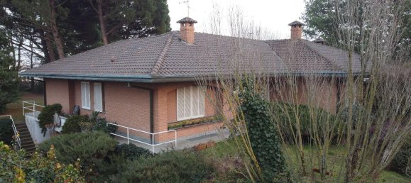 8غرفة فيلا في Fenegrò, Italy رقم 170336 5