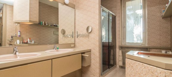 8غرفة فيلا في Fenegrò, Italy رقم 170336 42