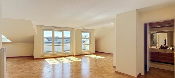 2 bedrooms Penthouse in Ostwald, France No. 158140 16