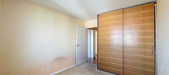 2 bedrooms Penthouse in Ostwald, France No. 158140 19