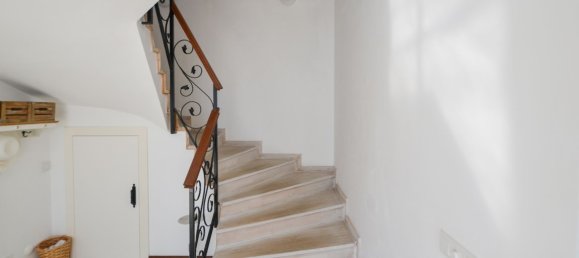 Villa 5+2 in Bektas, Turkey No. 17036 2