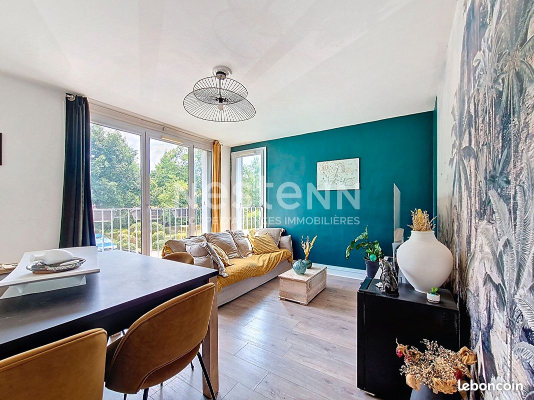 2 chambres Appartement à Saint-Cyr-l'École, France No. 291258