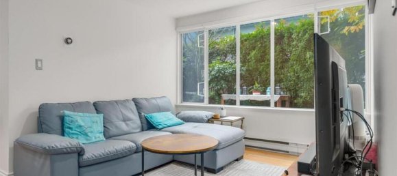 2 bedrooms House in British Columbia, Canada No. 1178 6