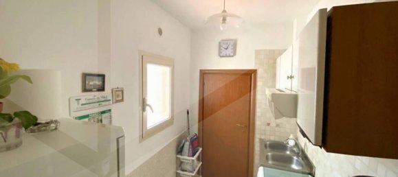 2 rooms Apartment in Bari, Italy No. 19480 8