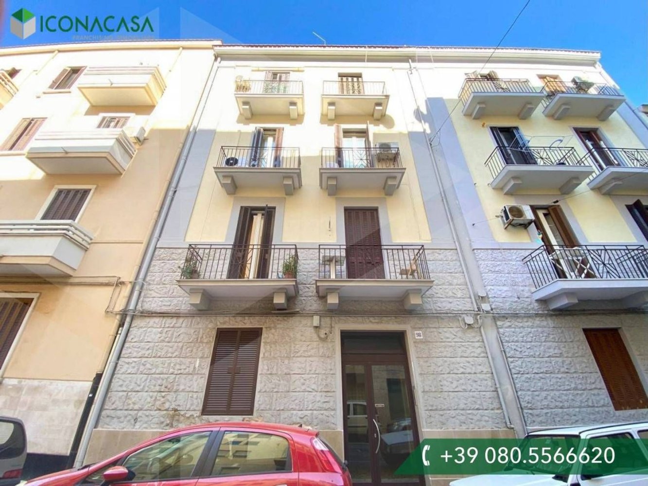 2 rooms Apartment in Bari, Italy No. 19480