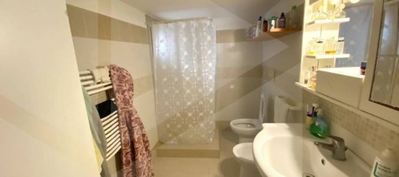 2 rooms Apartment in Bari, Italy No. 19480 16