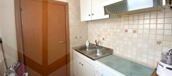 2 rooms Apartment in Bari, Italy No. 19480 11