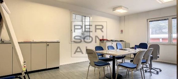 Склад 550м² в Тренто, Италия № 229871 17