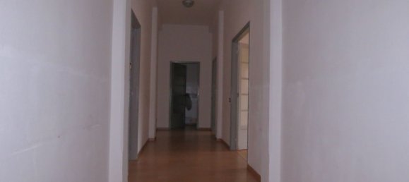 5 rooms Apartment in Busto Arsizio, Italy No. 258077 4