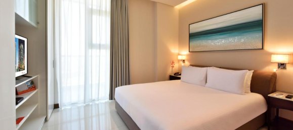 18580m² Building in Dubai, UAE No. 8953 5