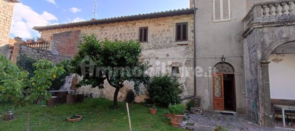 Edificio de 5 habitaciónes en Santa Fiora, Italy No. 376029 14