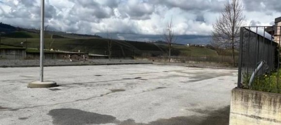 Apartamento de 4 habitaciónes en Castiglione Falletto, Italy No. 39864 13