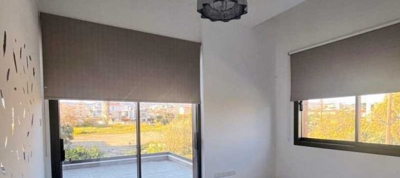 4 bedrooms House in Agios Athanasios, Cyprus No. 7651 12