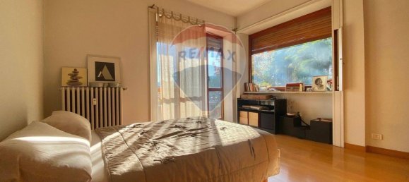 Apartamento de 3 dormitorios en Verbania, Italy No. 270514 14
