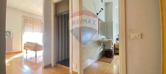Apartamento de 3 dormitorios en Verbania, Italy No. 270514 17