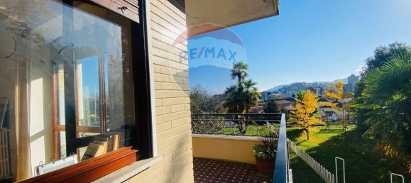 Apartamento de 3 dormitorios en Verbania, Italy No. 270514 20