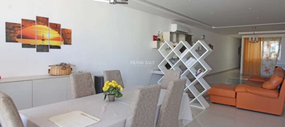 3 bedrooms Apartment in Zebbug, Malta No. 11070 2