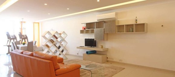 3 bedrooms Apartment in Zebbug, Malta No. 11070 3